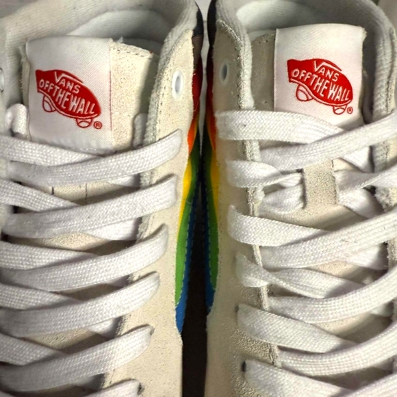 Vans White and Pink High-Tops - Picture 6 of 11